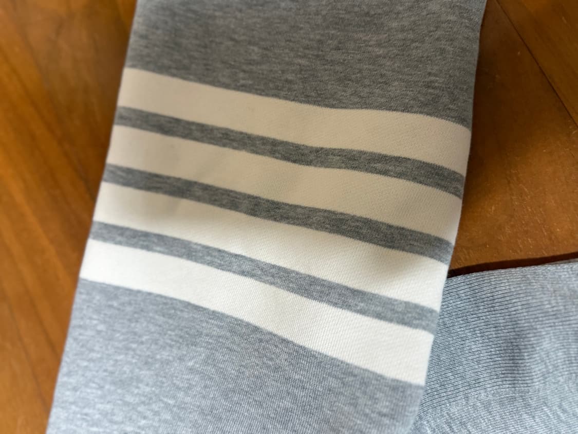 톰브라운 맨투맨 3 상품이미지5