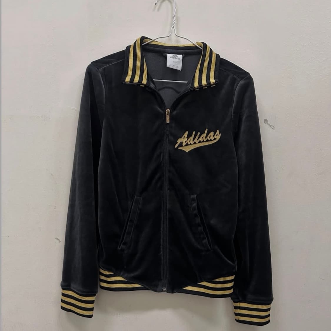 아디다스 벨벳 져지 저지 자켓 아우터 팔아요! 상품이미지2