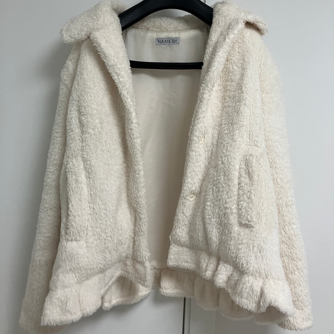 나이엔 플라워 프릴 에코 퍼 코트 상품이미지4