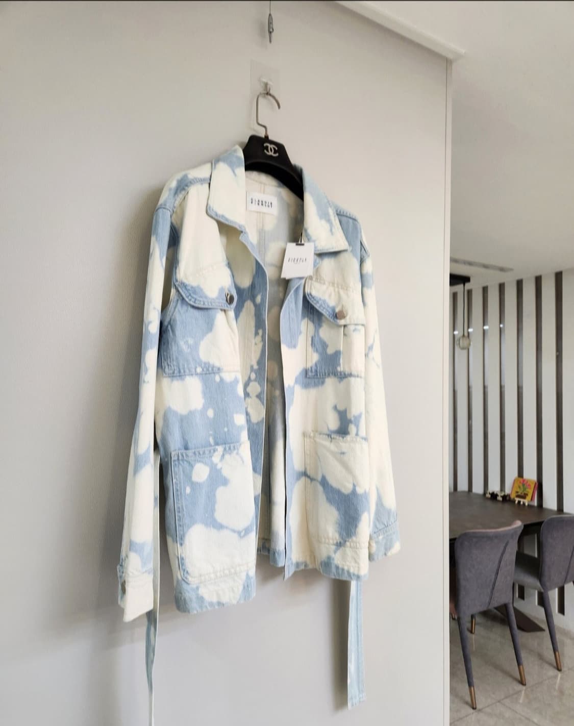 (새상품)끌로디피에로 오픈형 벨티드 워싱 데님자켓 66사이즈 상품이미지5