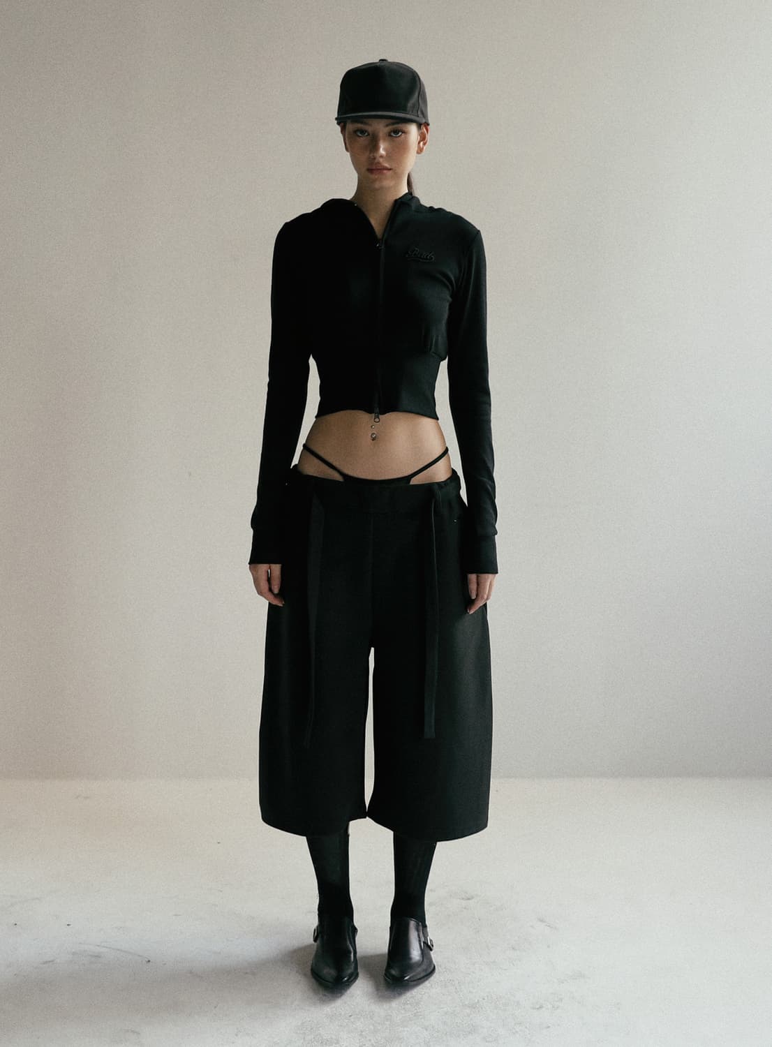 [새상품]배드블러드 비욘드 캐시 소프트 버뮤다팬츠 블랙 S 상품이미지2