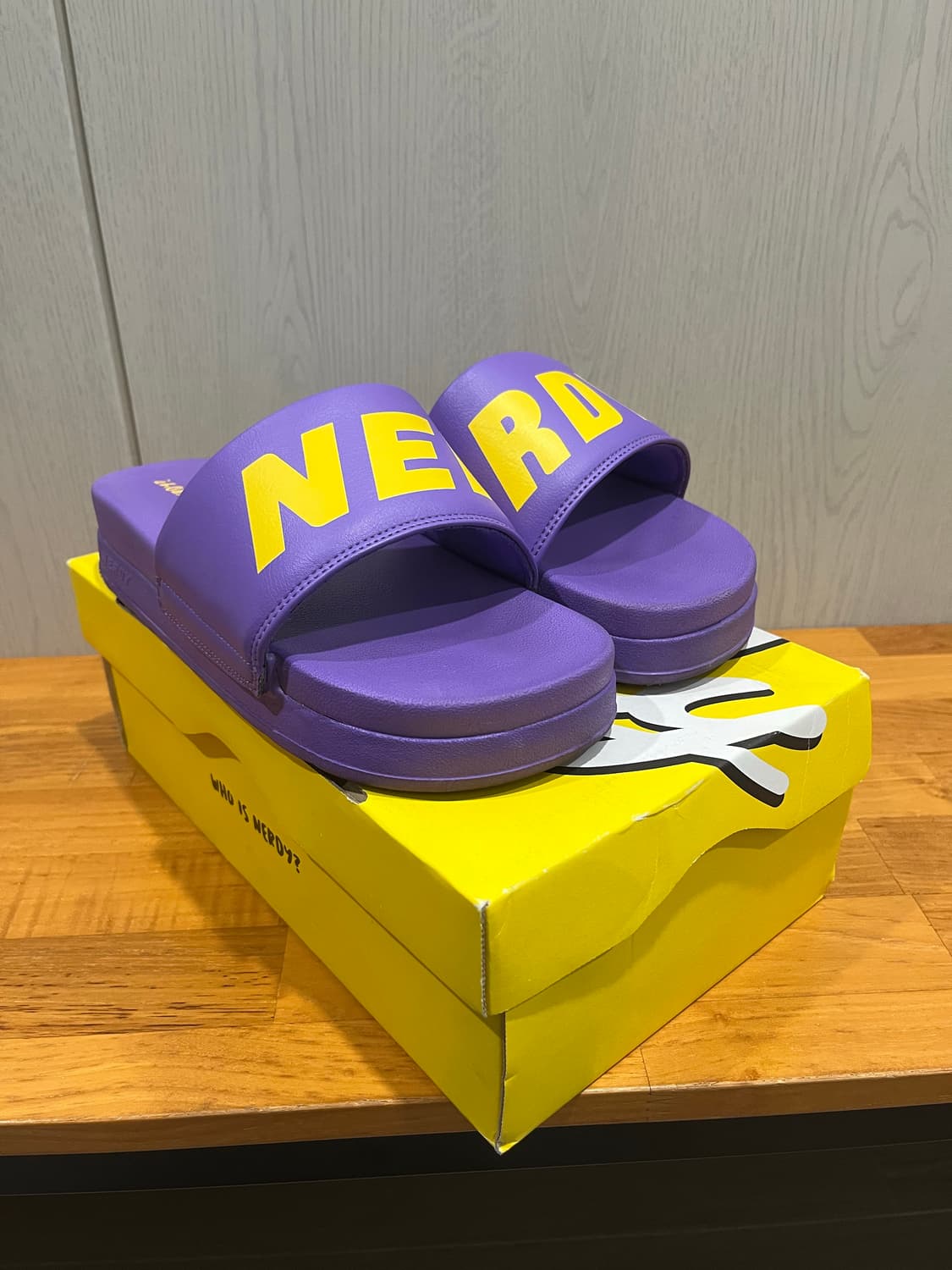 Nerdy 널디 빅로고 통굽 슬라이드 상품이미지1