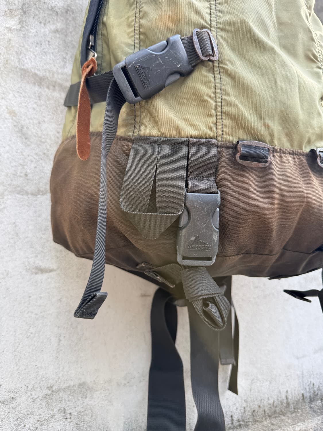 구로고 올드 그레고리 데이앤하프 럭색 상품이미지5