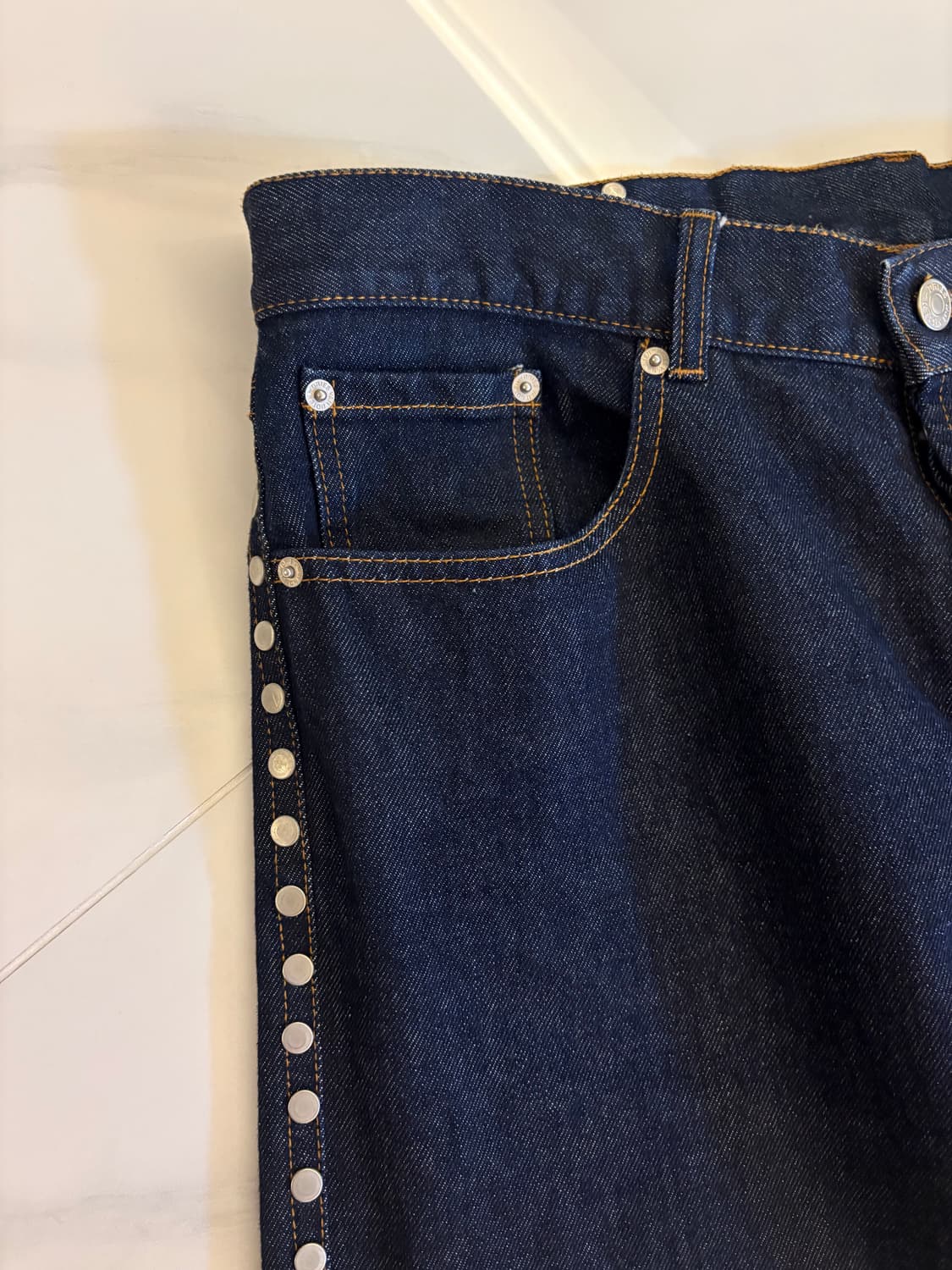 드리스반노튼 스터드 데님팬츠 상품이미지3