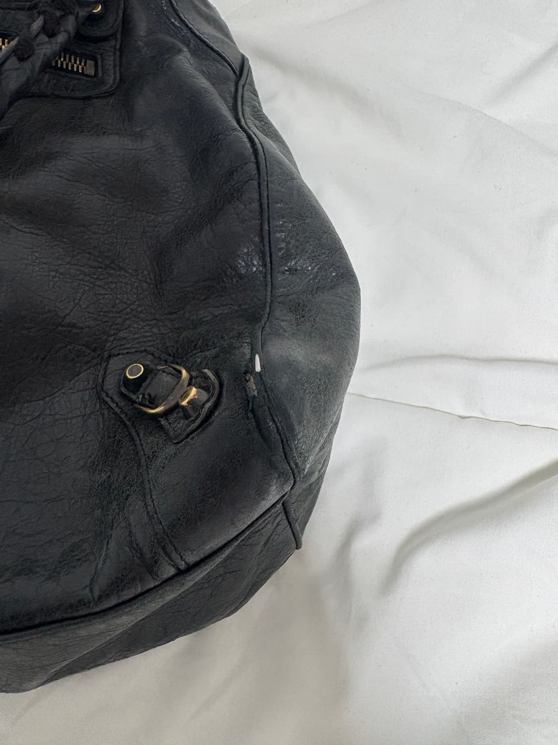 키티키링 증정)발렌시아가 모터백 블랙 상품이미지8