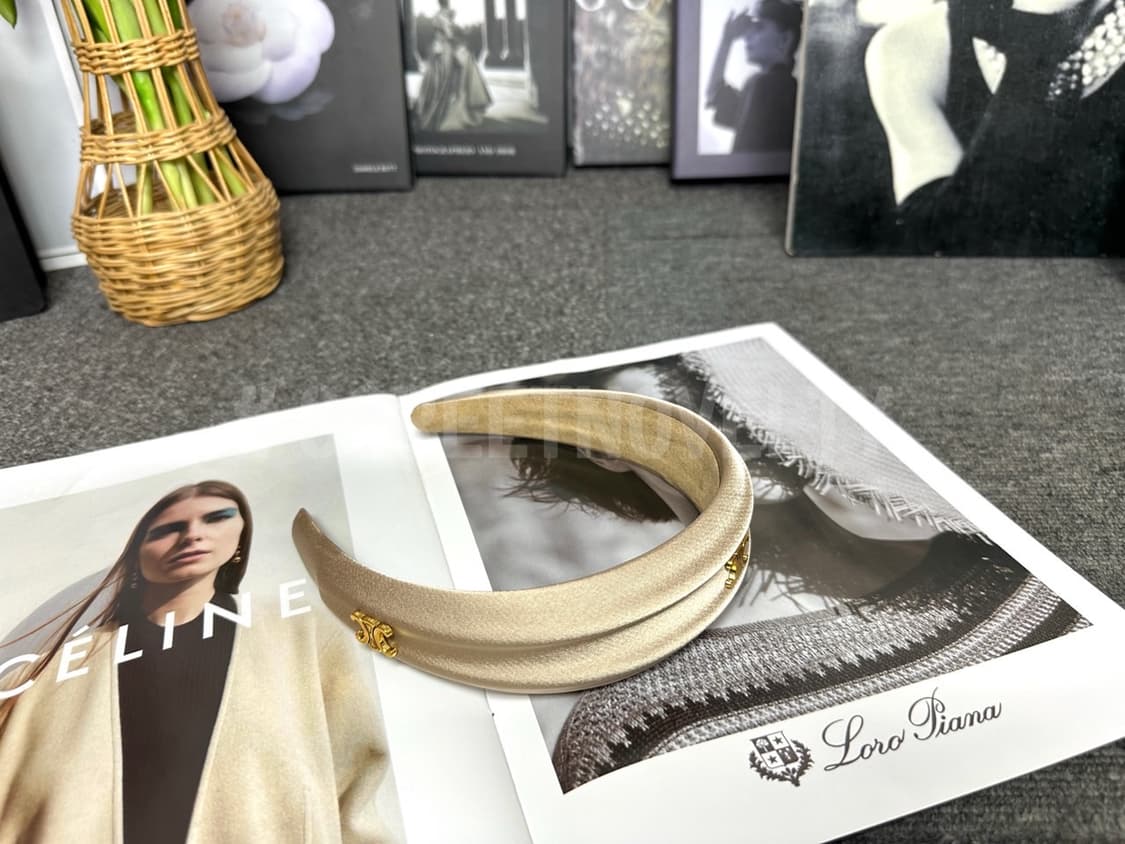 셀린느 실크 헤어밴드 베이지 상품이미지4