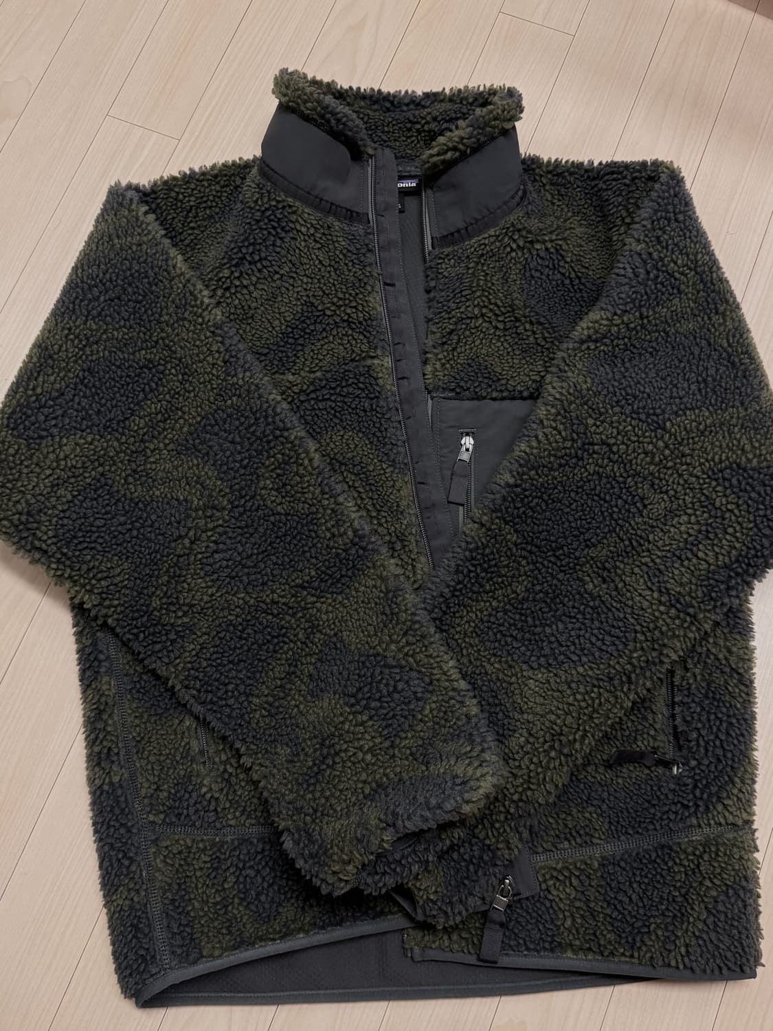 파타고니아 클래식 레트로X 자켓 커렌트 포지 그레이 후리스 상품이미지2