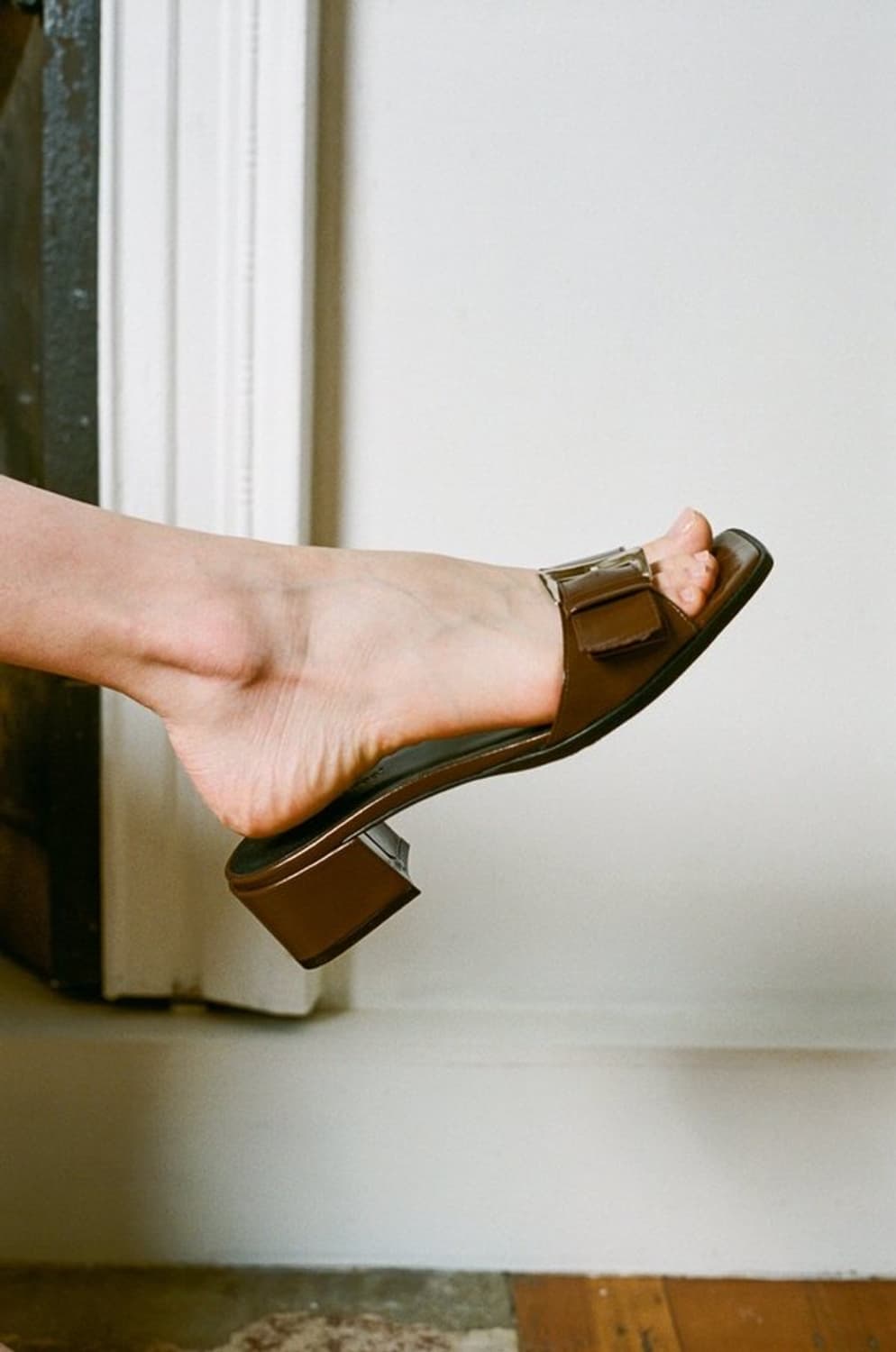 paloma wool 팔로마울 SS23 런웨이 버클 슬리퍼힐 상품이미지5