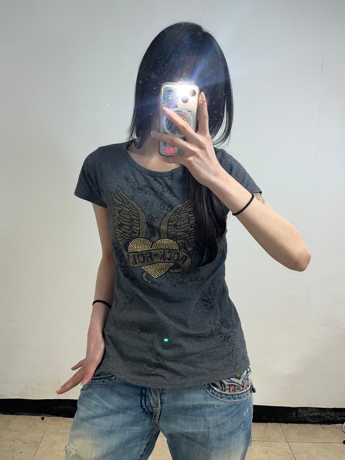 Y2K 그레이 하트 큐빅 티셔츠 상품이미지1