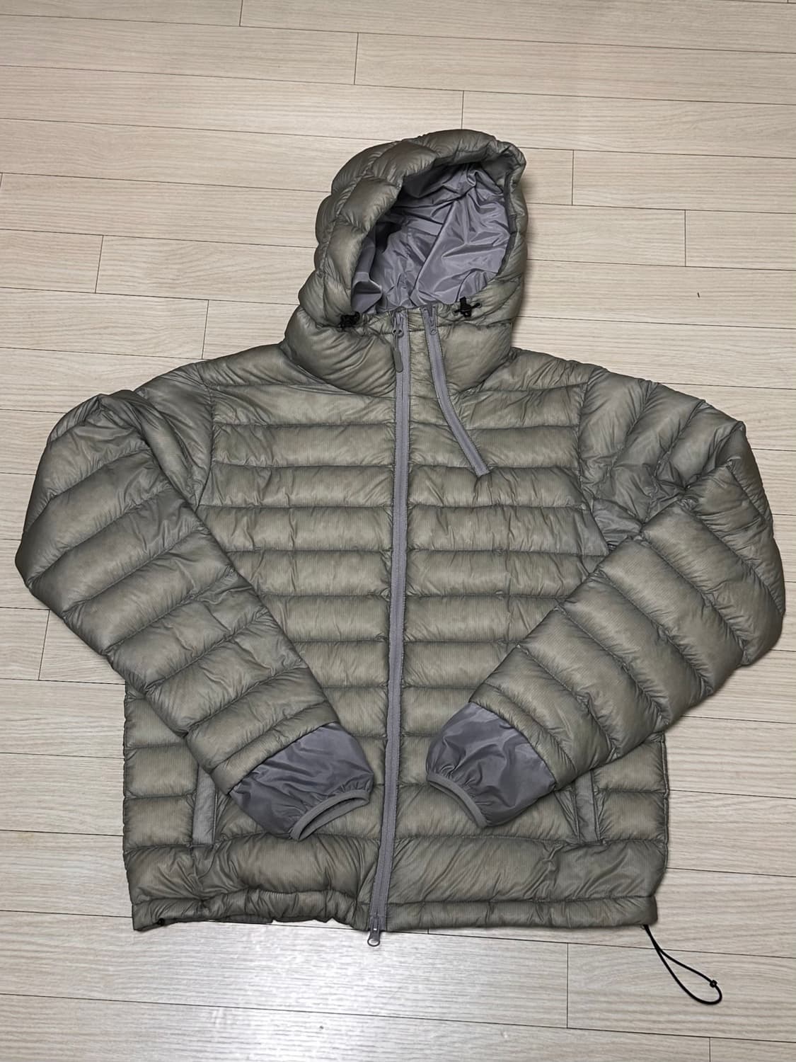 산산기어 서픽스 푸퍼 자켓 그레이 24FW 상품이미지3