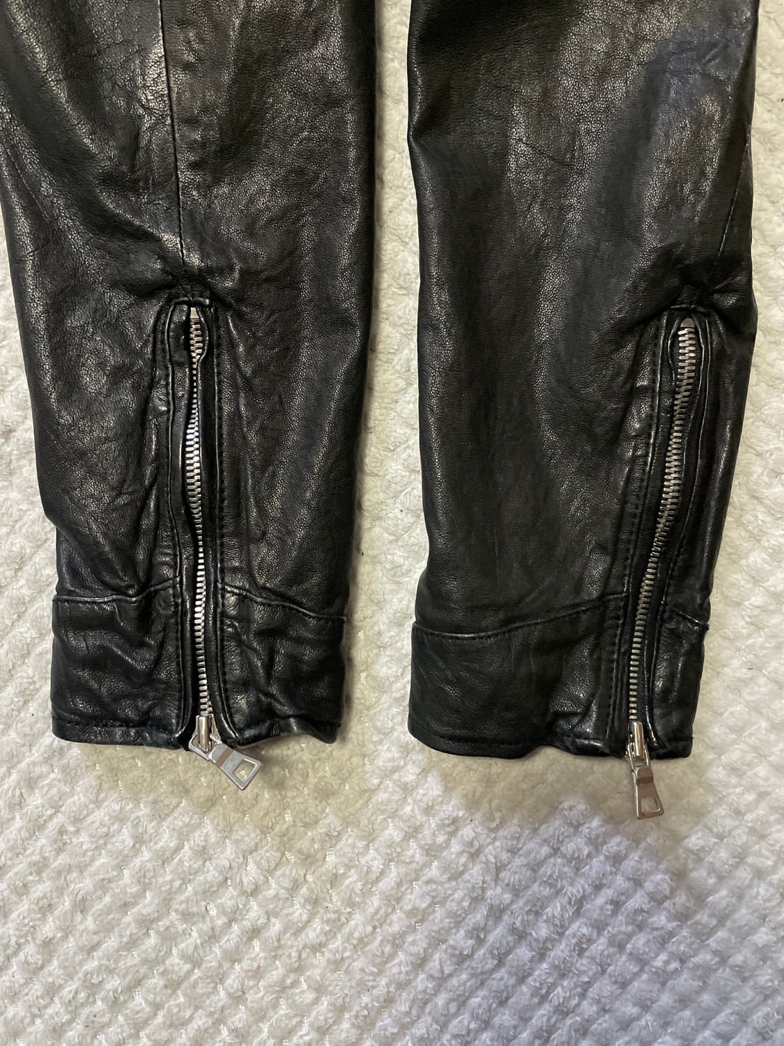 웨스턴 무드 이테리 램스킨 양가죽 절개 레더 자켓 상품이미지6