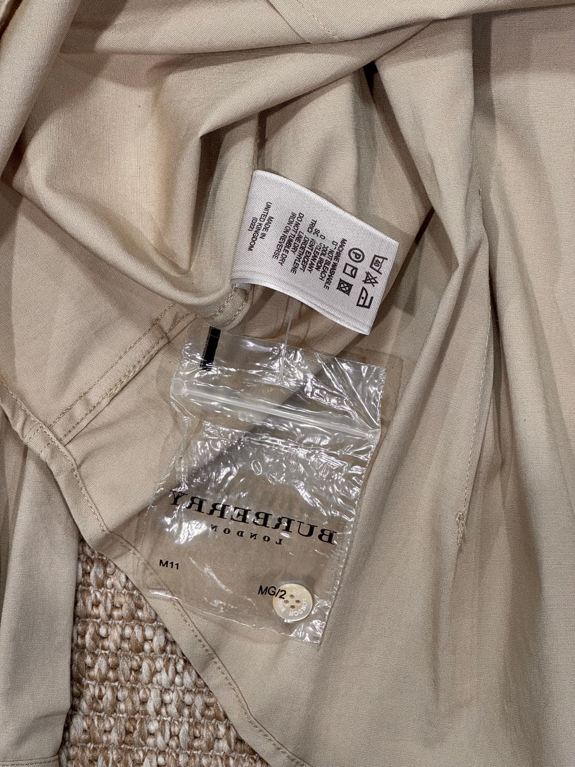 버버리 베이지 셔츠 상품이미지6