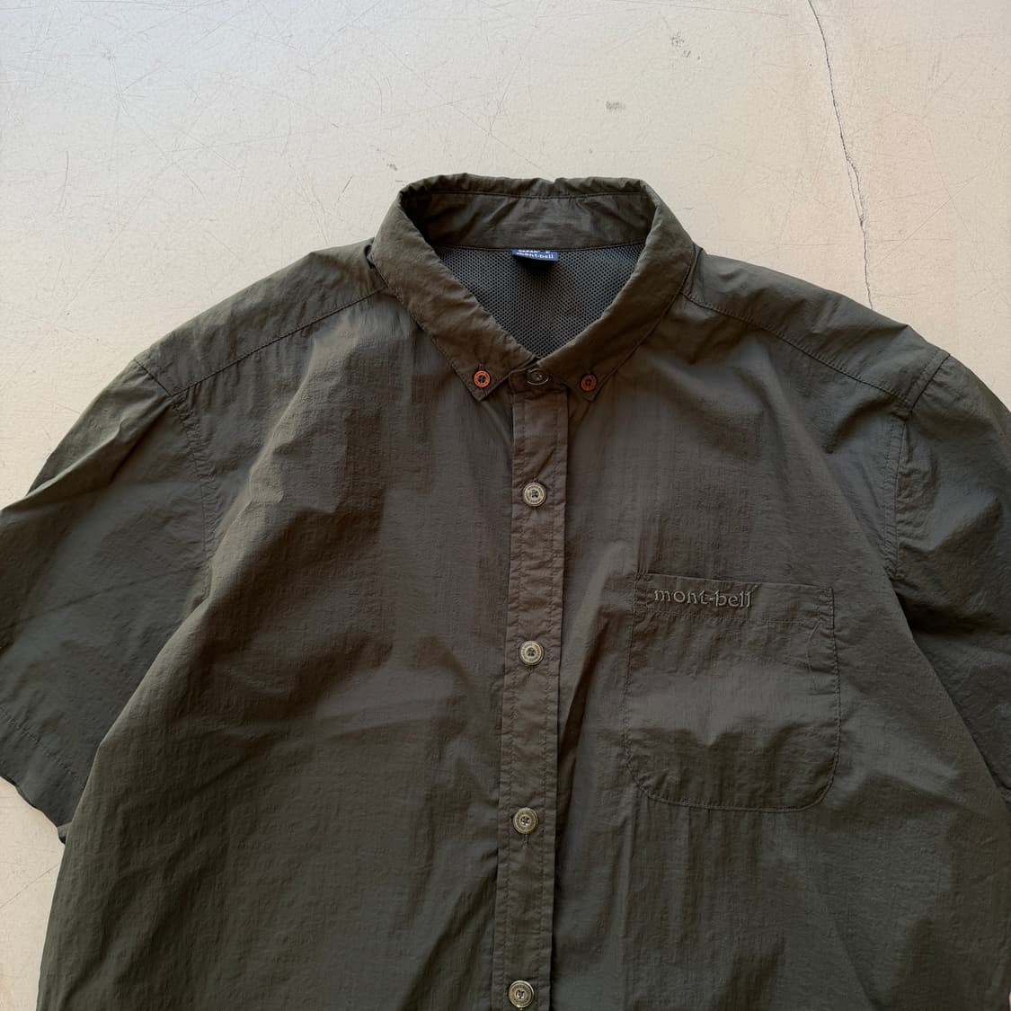 몽벨 나일론 하프 셔츠 상품이미지3