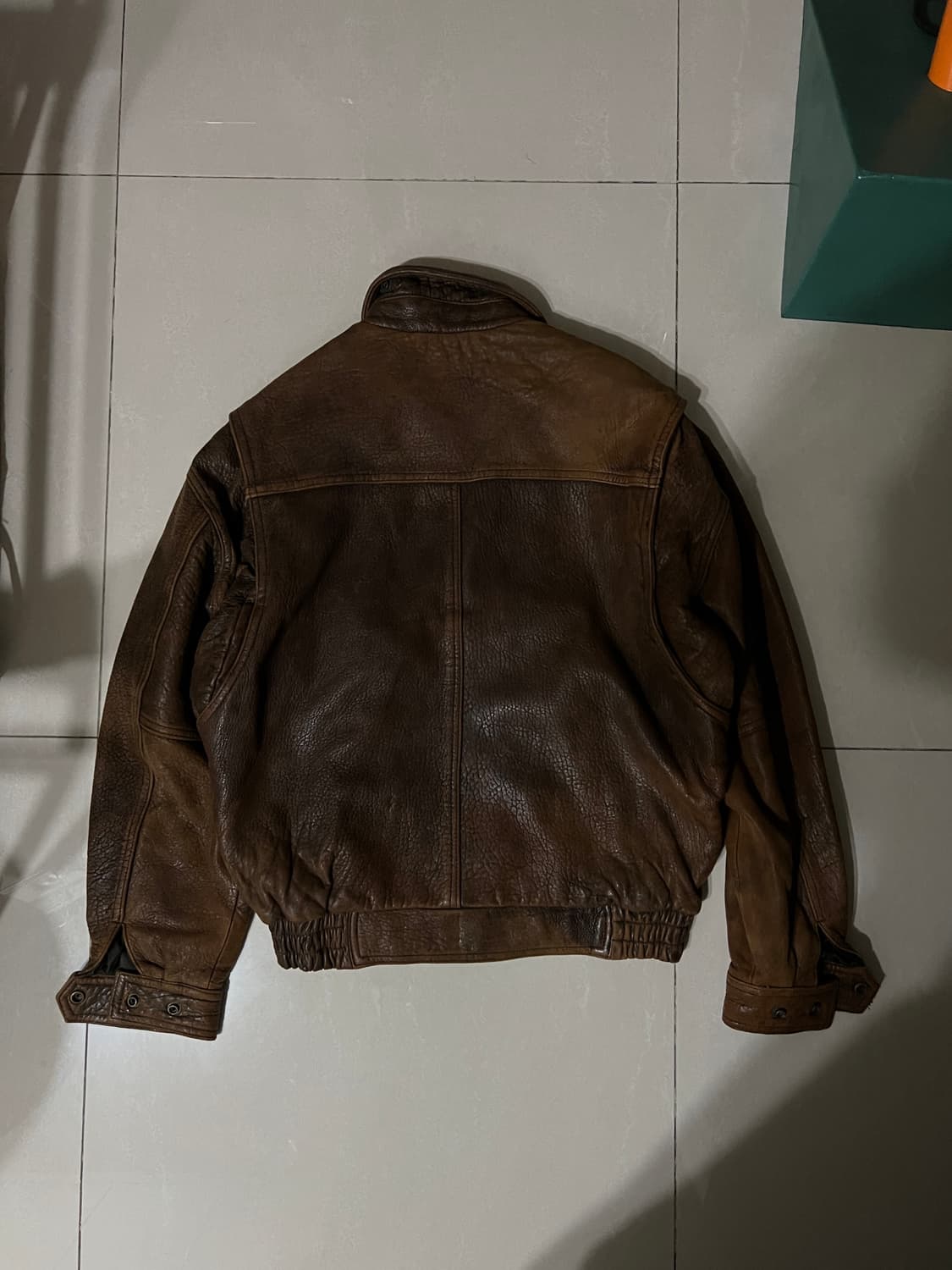 90’s Vintage Leather A-2 jacket 상품이미지2