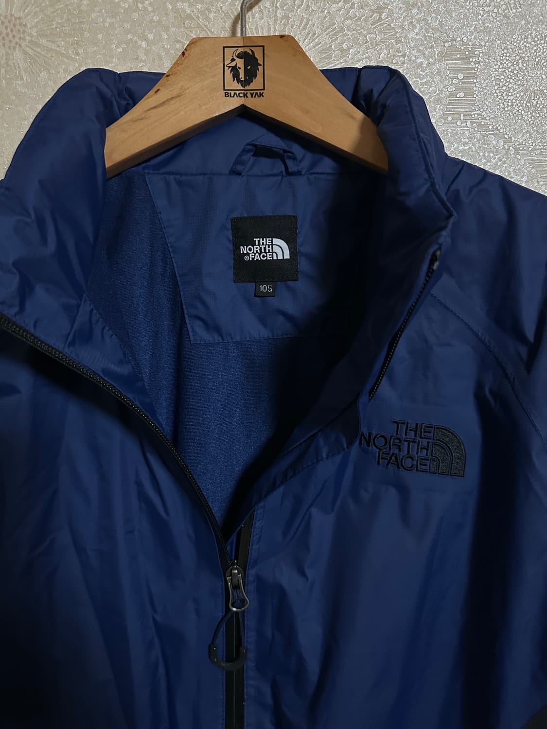노스페이스 바람막이 네이비 105 판매 상품이미지2