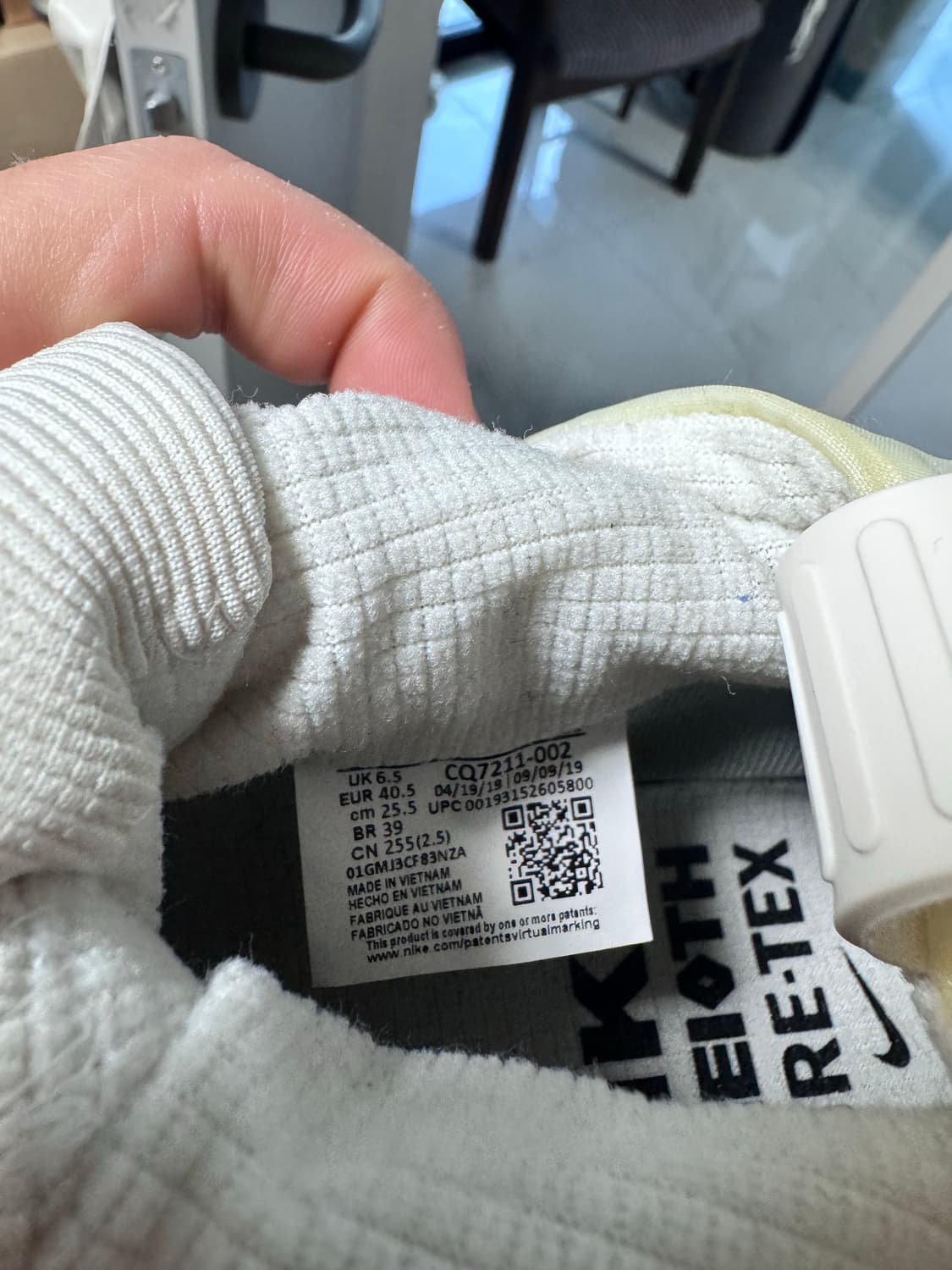 나이키 에어포스1 하이윈터 고어텍스 화이트 255 상품이미지6