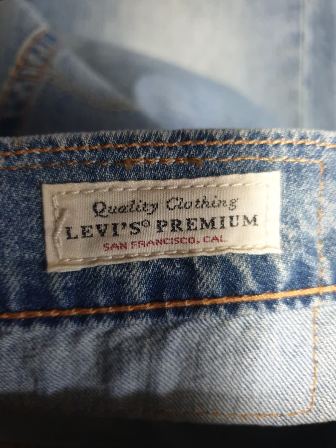 리바이스 502 레귤러 테이퍼드핏 프리미엄 워싱 데님팬츠 인디고 (32) 상품이미지5