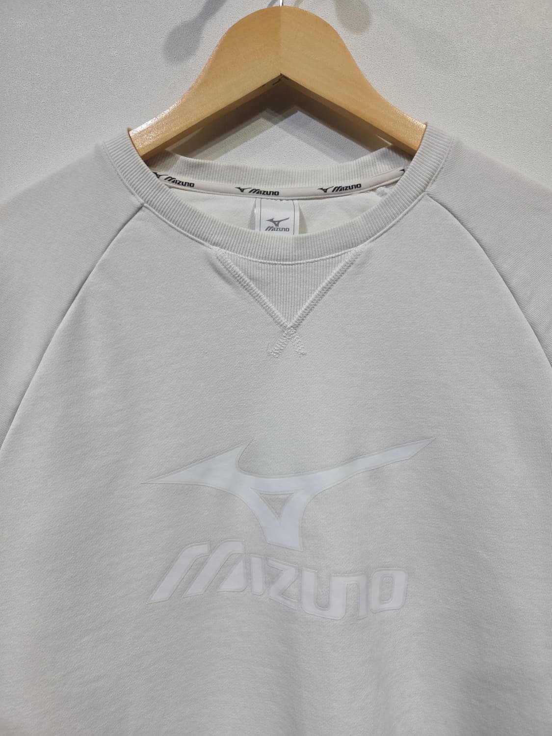 Mizuno 미즈노 화이트 빅로고 라글란 맨투맨 상품이미지3