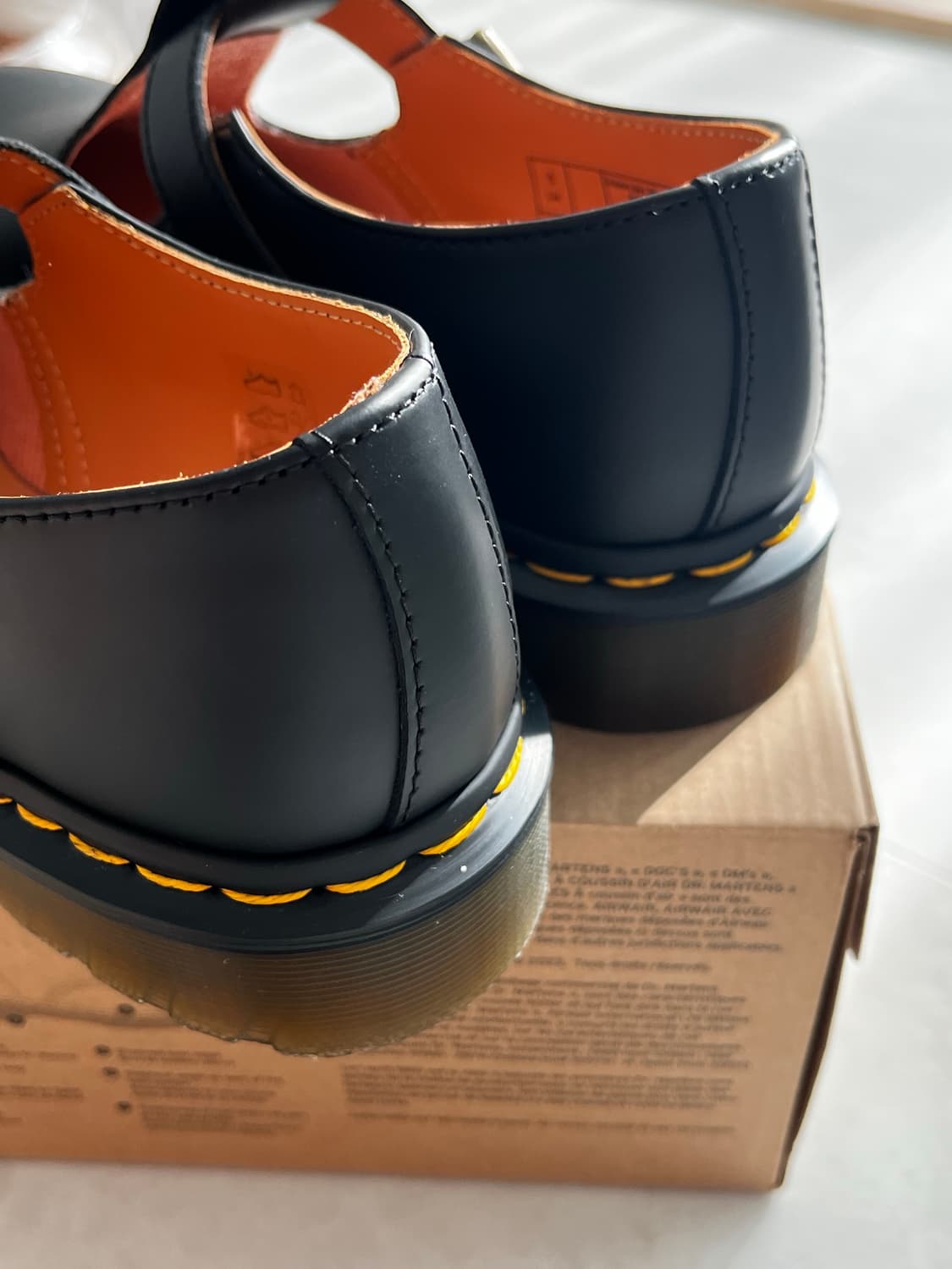 닥터마틴 우먼 폴리 스무스 레더 메리 제인 블랙 240 상품이미지4