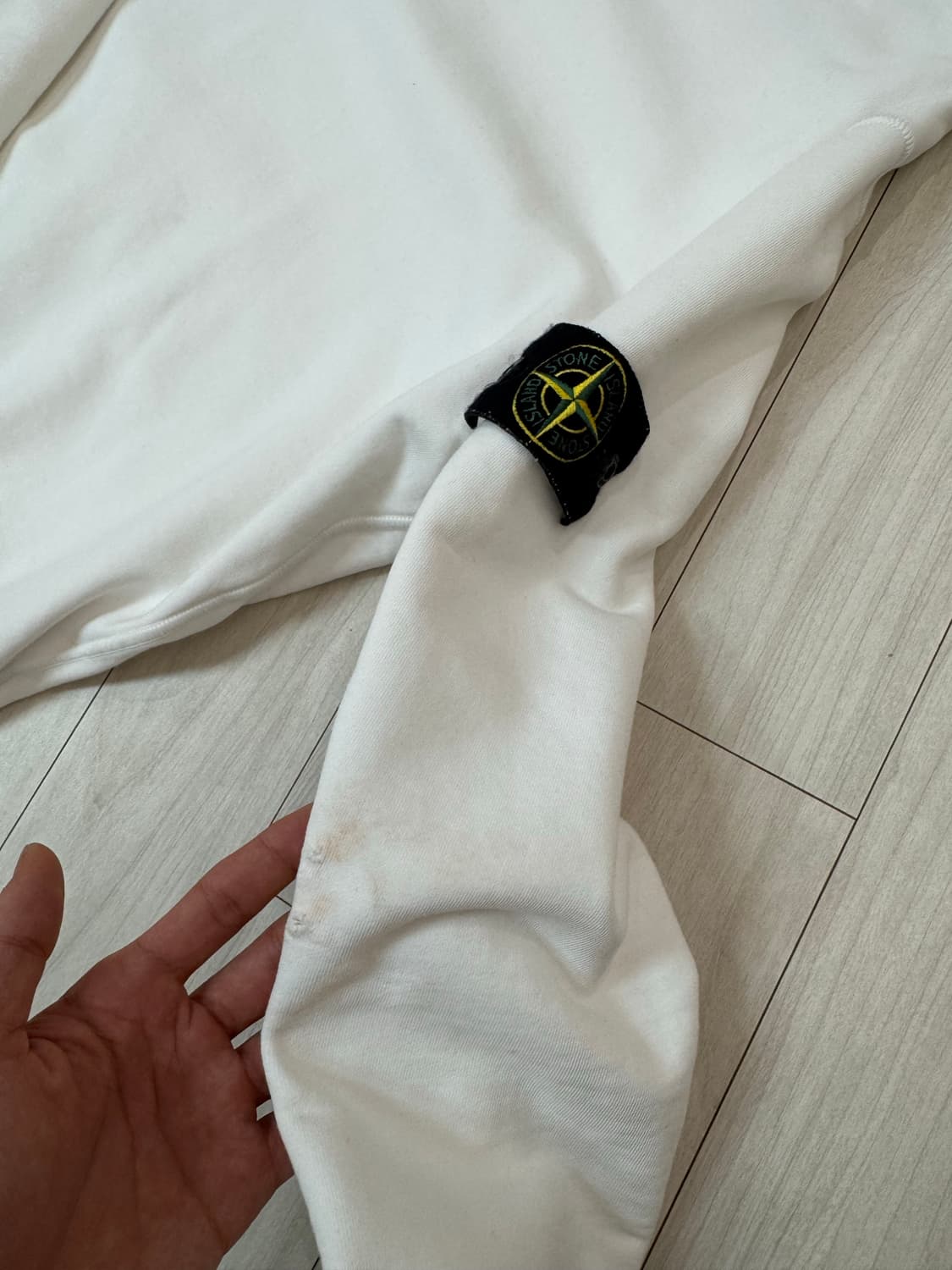 [정품/신형] 24ss 스톤아일랜드 맨투맨  상품이미지7