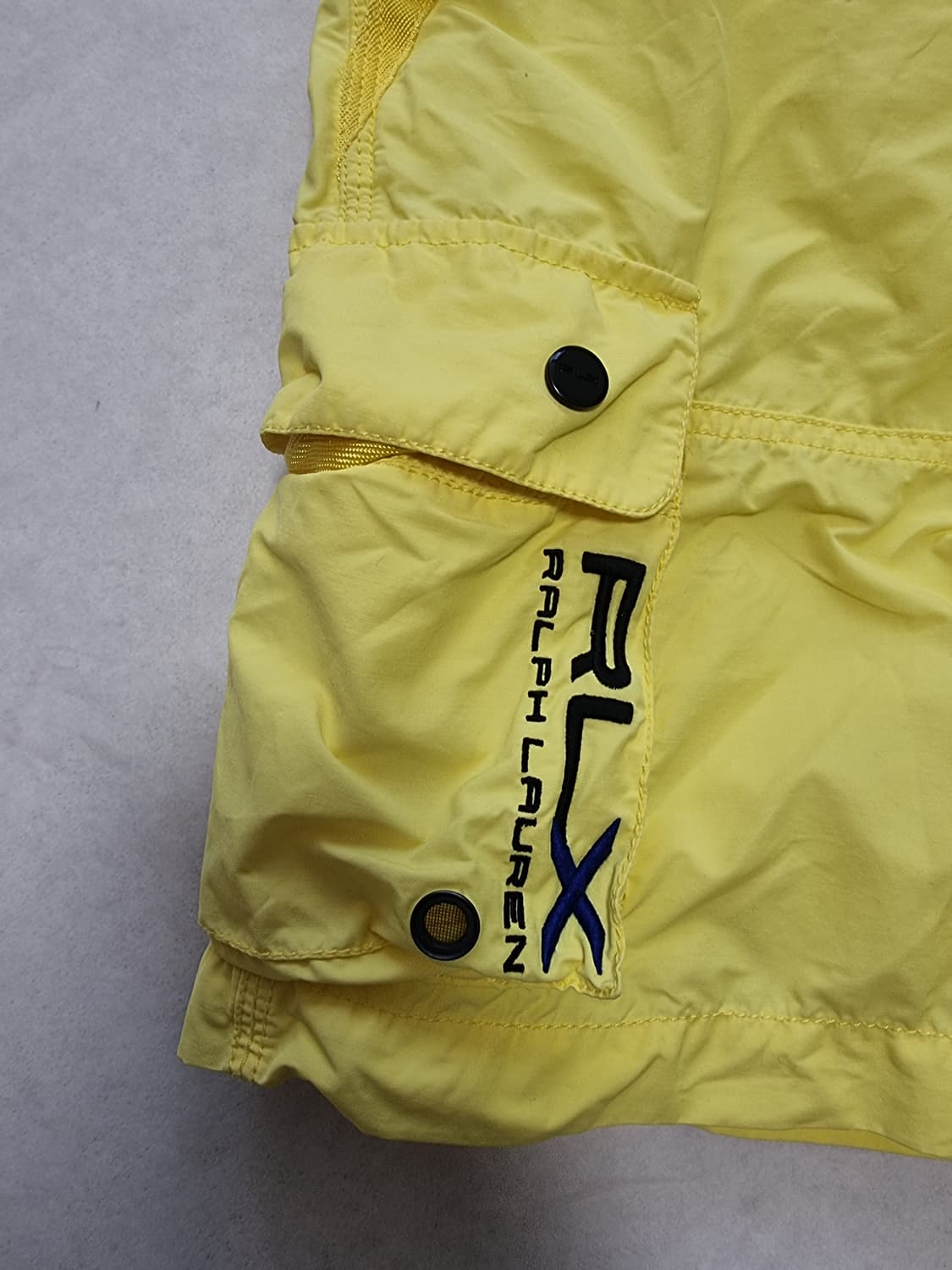 폴로 랄프로렌 RLX 옐로우 카고 반바지 상품이미지2