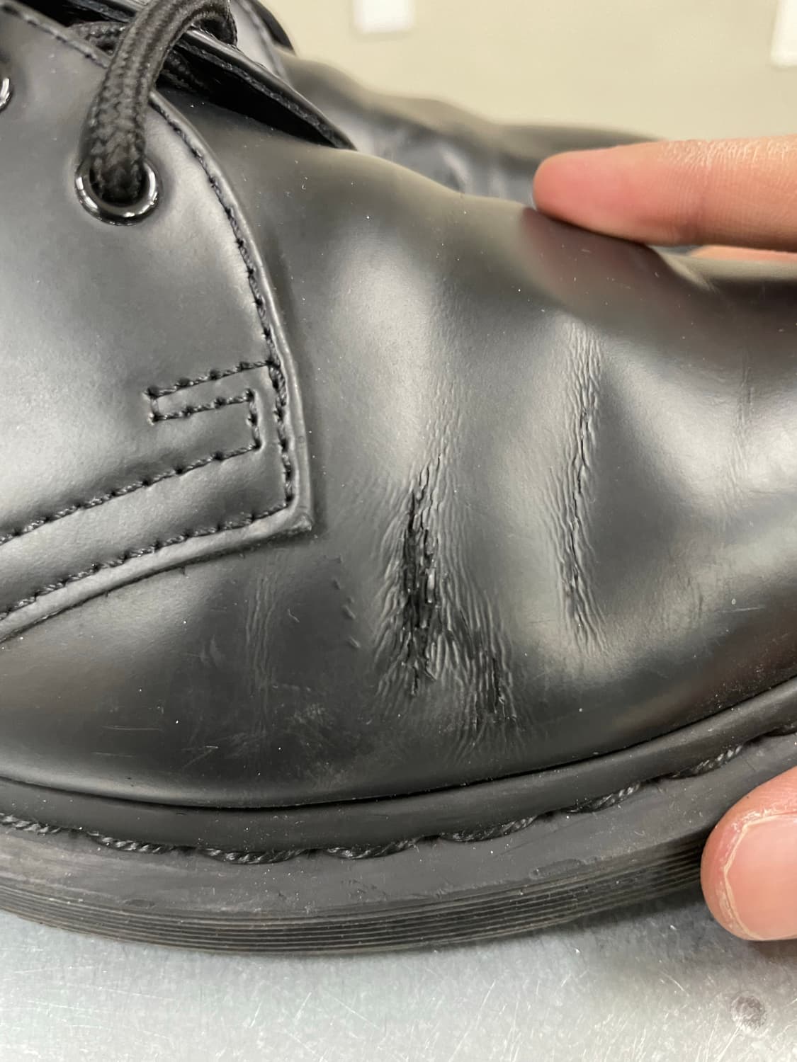 닥터마틴 1461 모노 UK7 상품이미지9