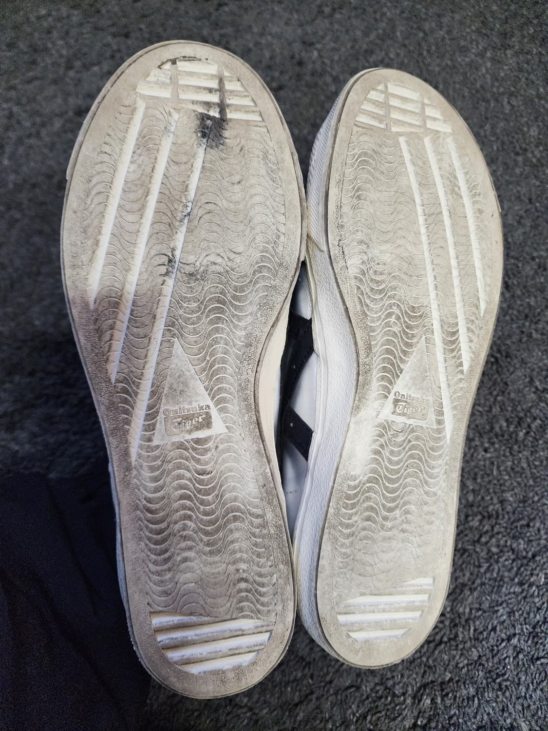 오니츠카타이거 파브레 실버 270사이즈  상품이미지10