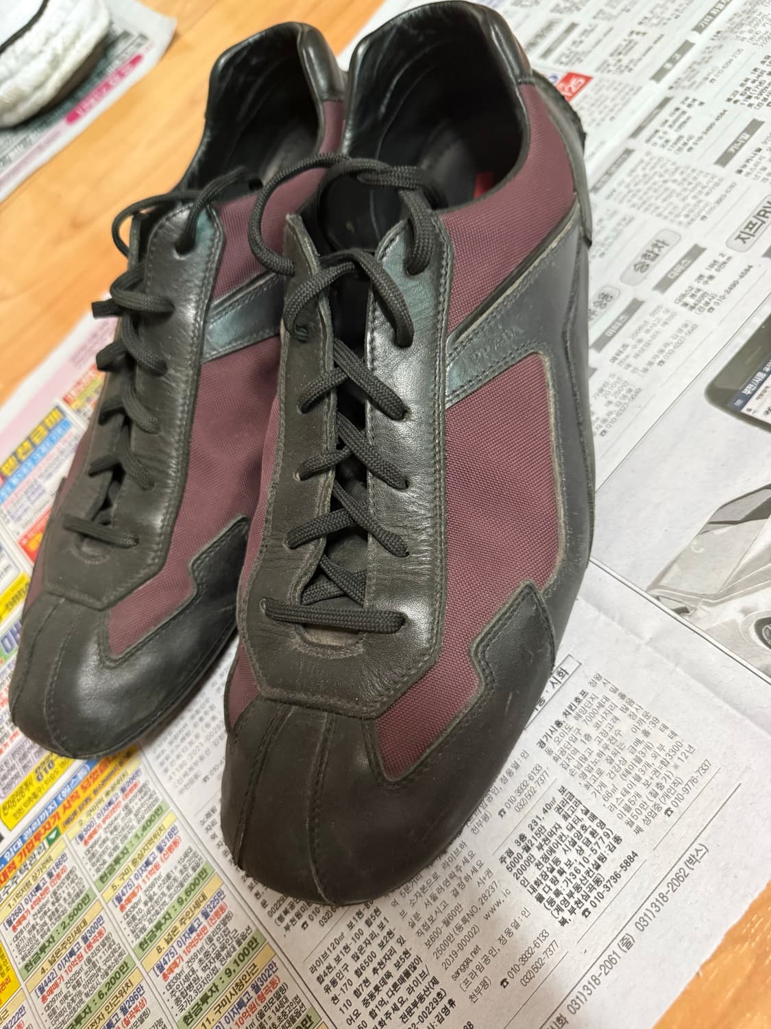 프라다 스포츠 플랫 스니커즈 버건디 상품이미지2