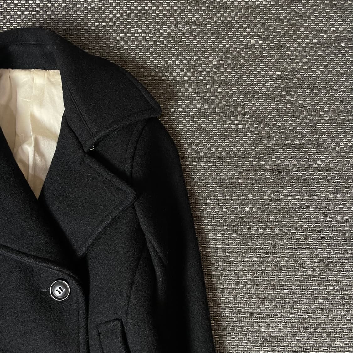 JPN 울 블랙 더블 숏 코트 상품이미지3