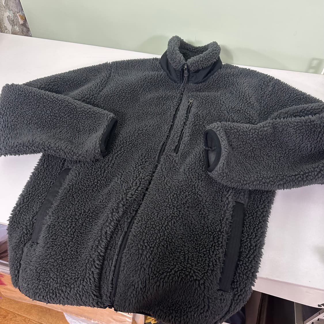 M 유니클로 진그레이 나일론배색 플리스자켓 상품이미지1