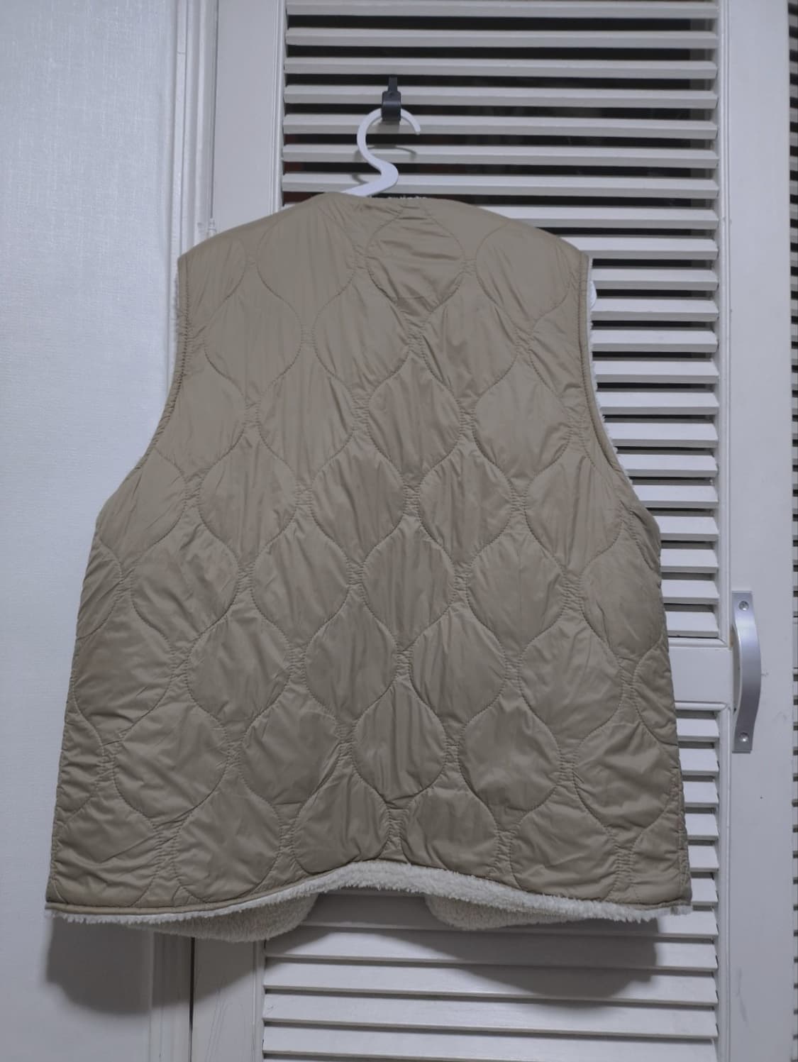 커버낫 리버시블 양털 패딩 조끼 상품이미지5