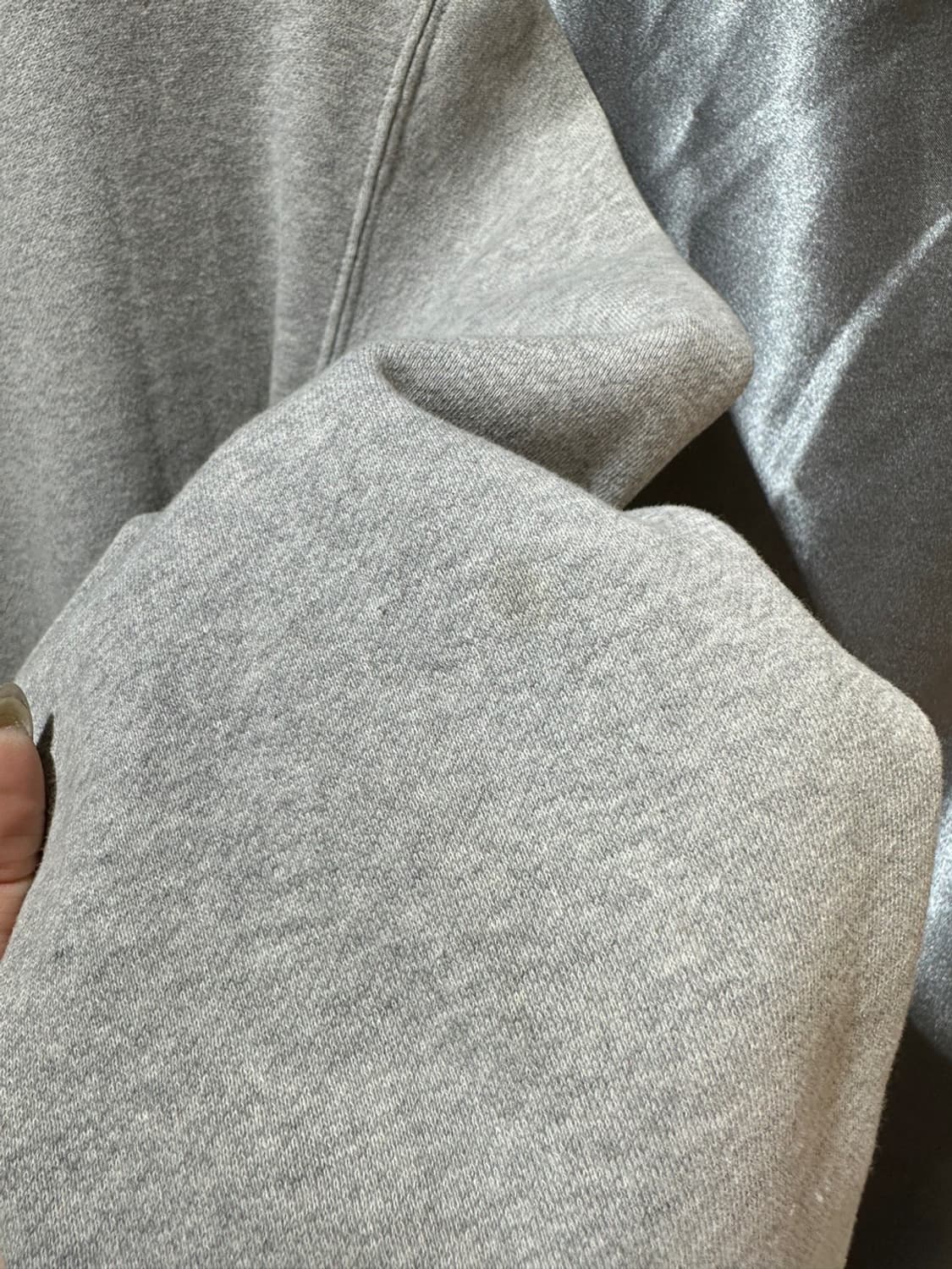 M C.P 컴퍼니 사이드 로고 포인트 맨투맨 상품이미지9