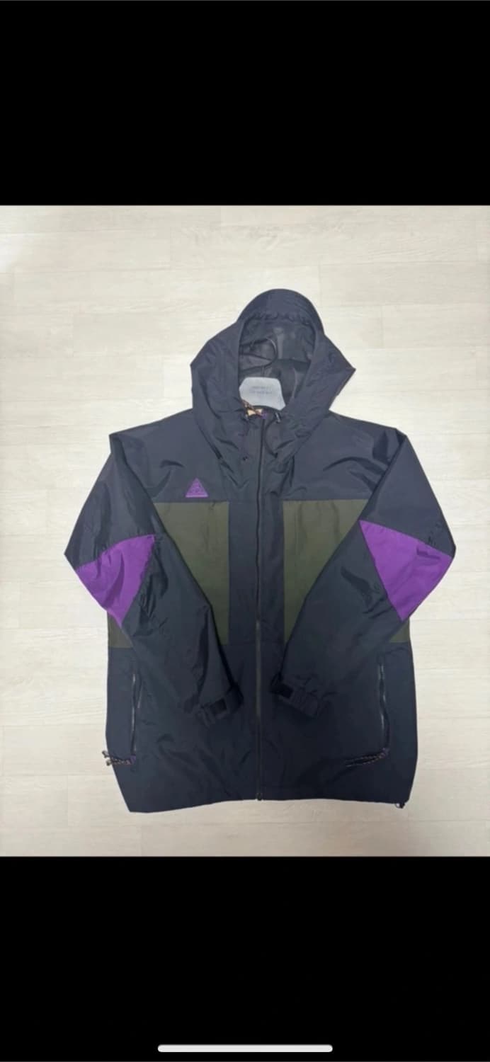 나이키 ACG 바람막이 상품이미지2