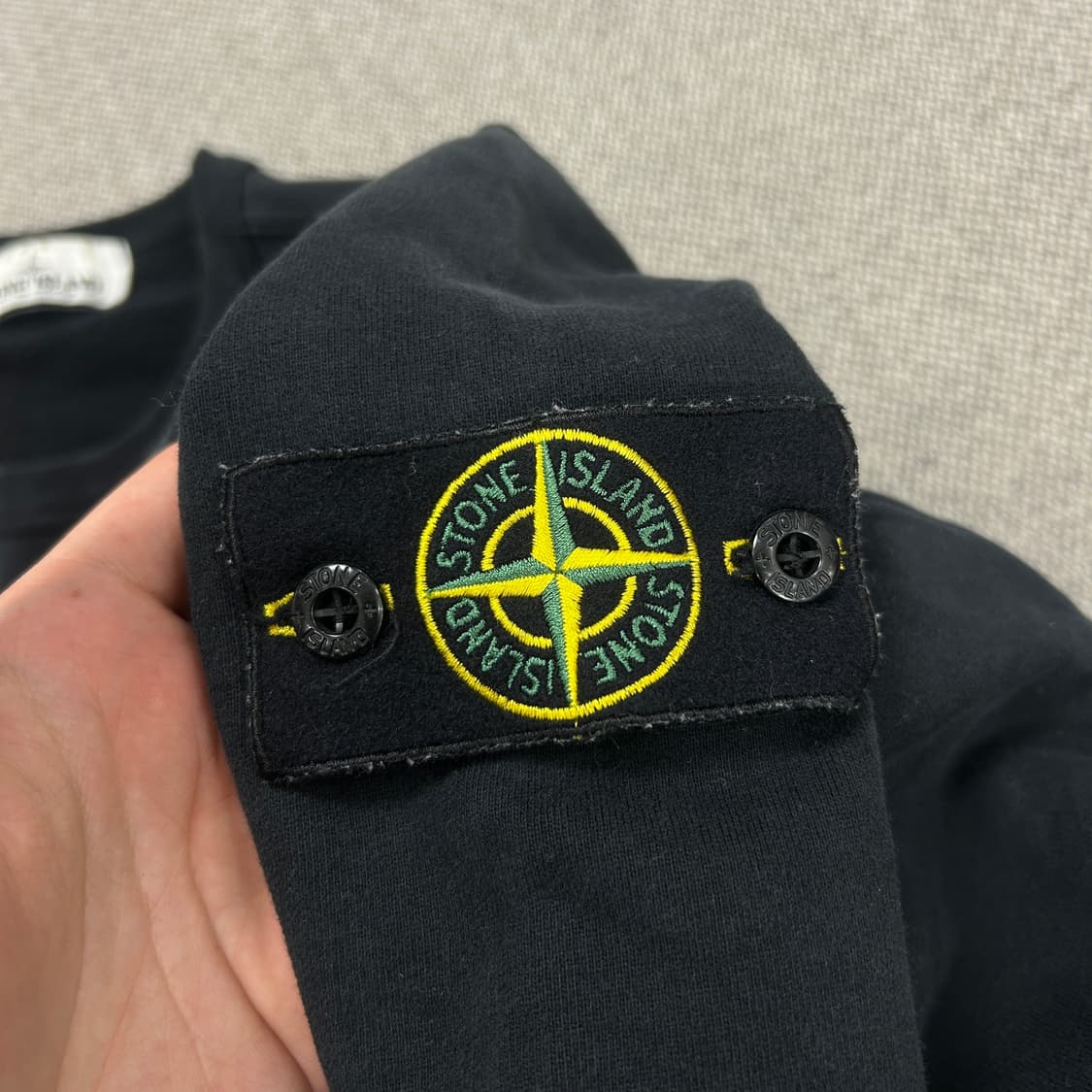 스톤아일랜드 블랙 와펜 맨투맨(2XL) 상품이미지5