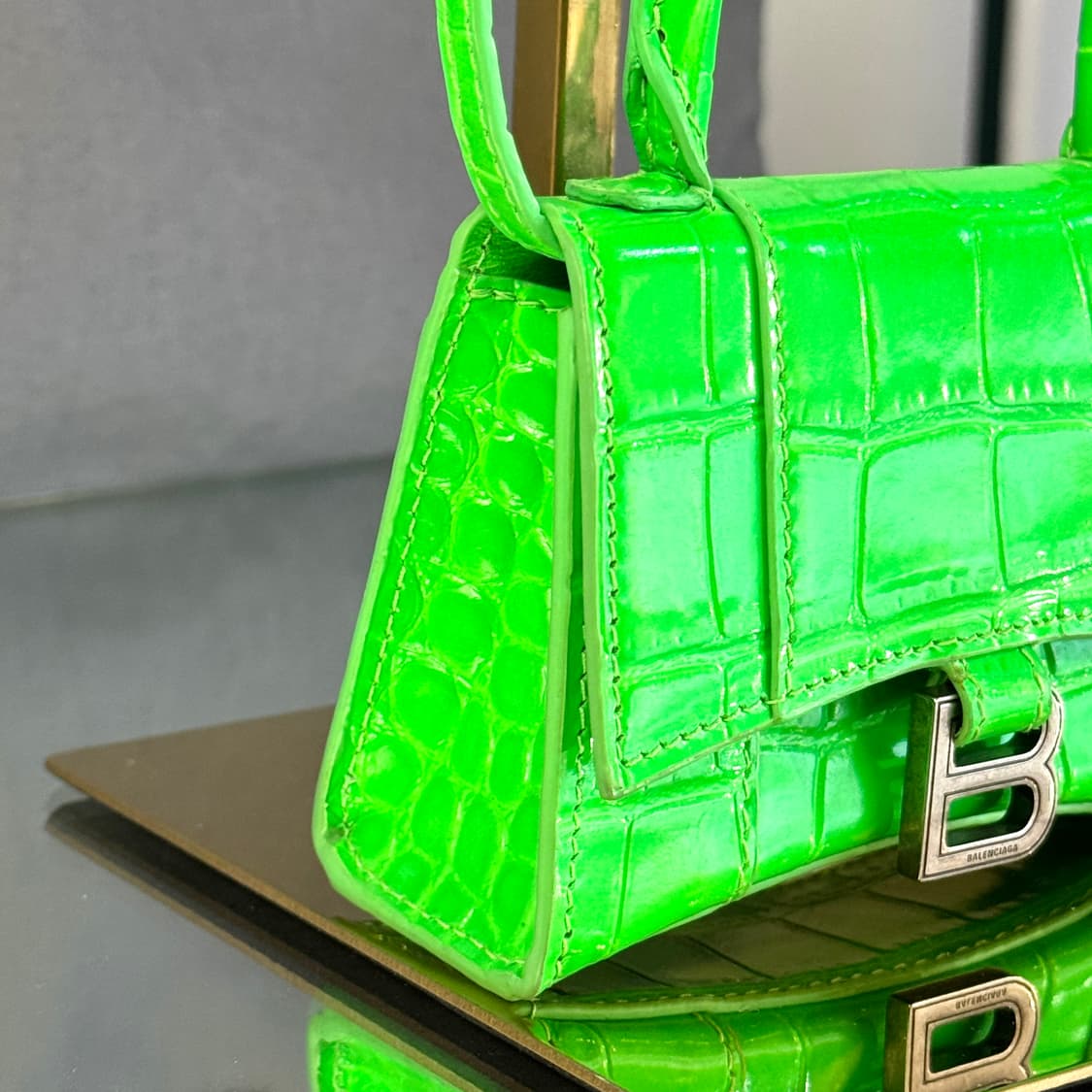 발렌시아가 아워글래스 크로커다일 미니 토트 크로스백 상품이미지4