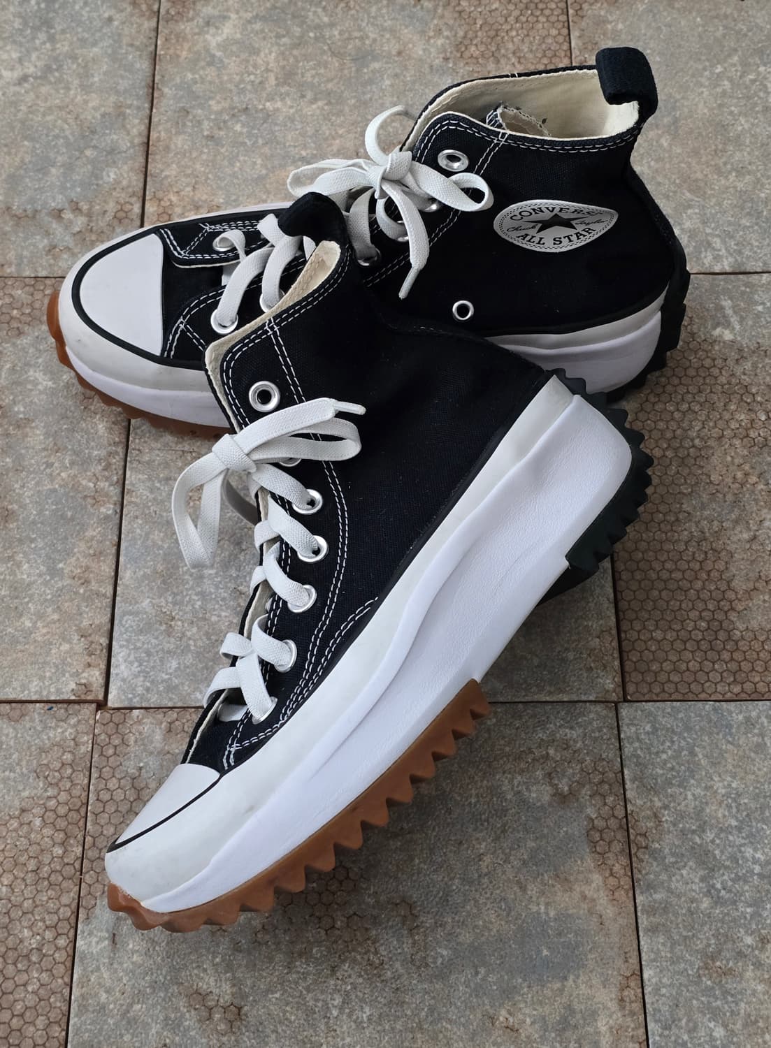 (225)컨버스 런스타 하이크 하이 검흰  상품이미지3