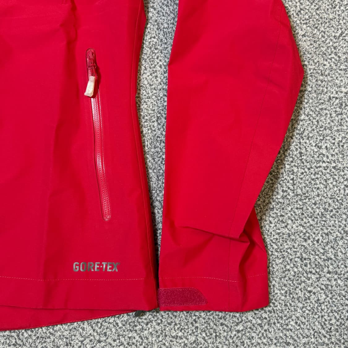 [정가 39만원 새상품] 마무트 고어텍스 바람막이 XS 상품이미지5