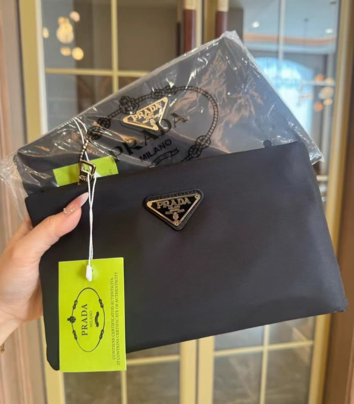 프라다 뷰티 나일론 미니 파우치 동전지갑   상품이미지2