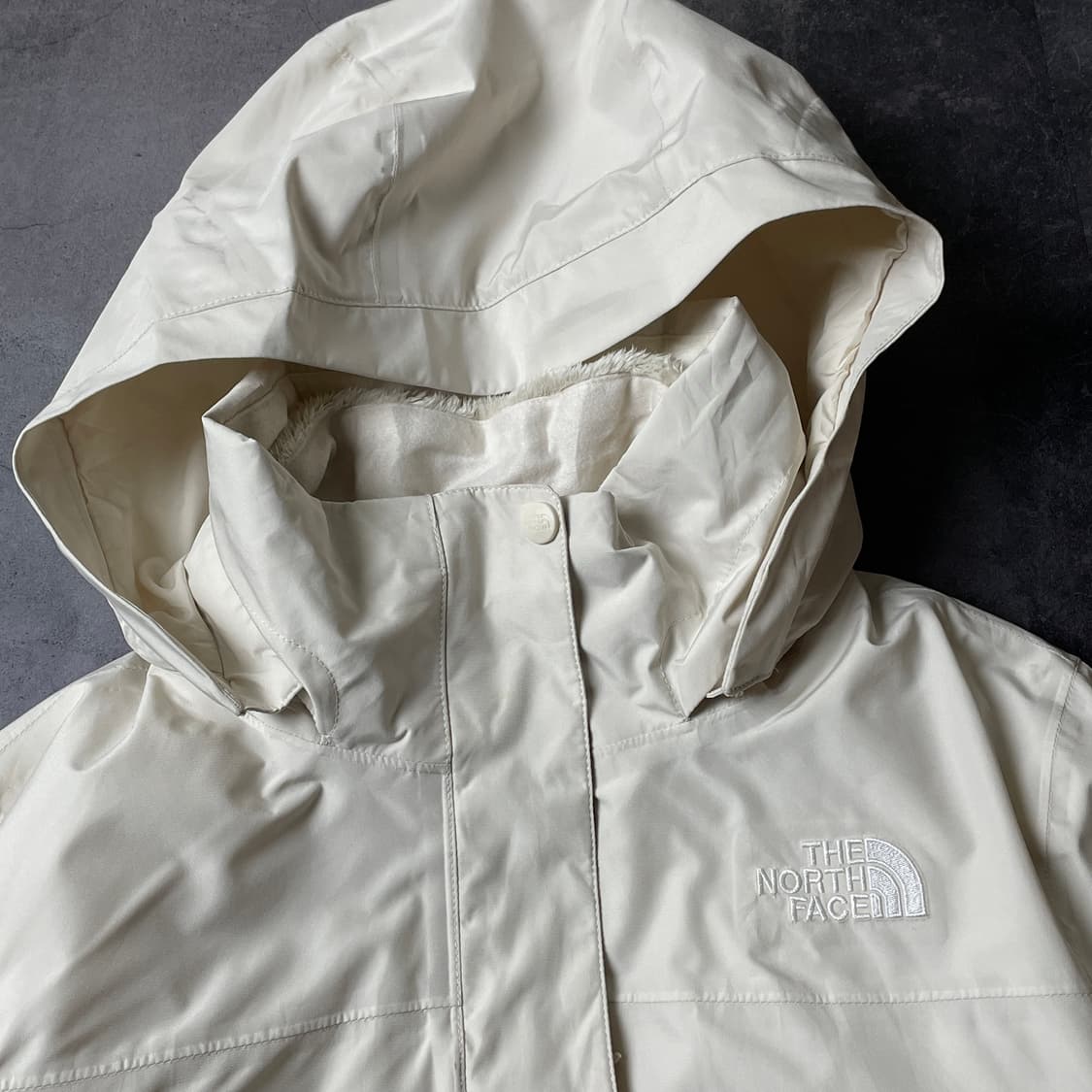 THE NORTH FACE 노스페이스 크림 윈드브레이커 A00438 상품이미지2