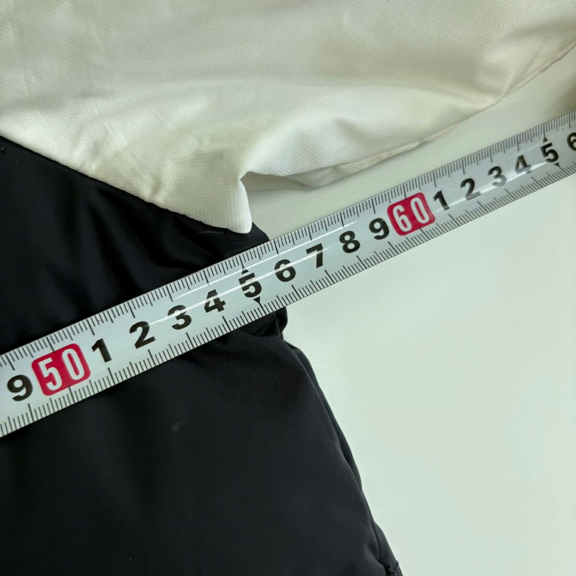 아디다스 신형 제니 착용 구스다운 크롭 걸즈 자켓 패딩(XS) 상품이미지9