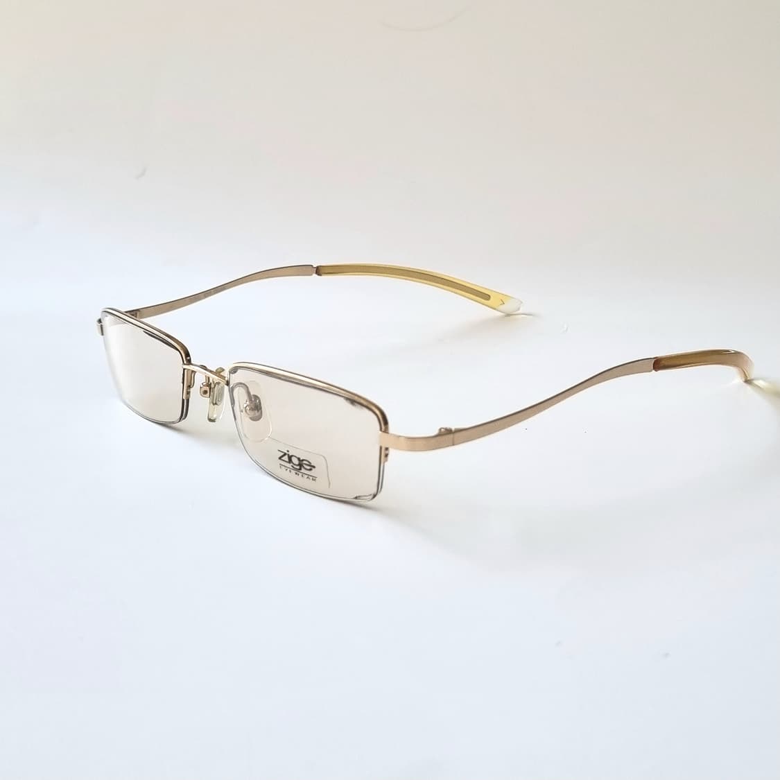 데드스탁 지적인 분위기 골드 메탈 반무테 안경테 698 상품이미지2