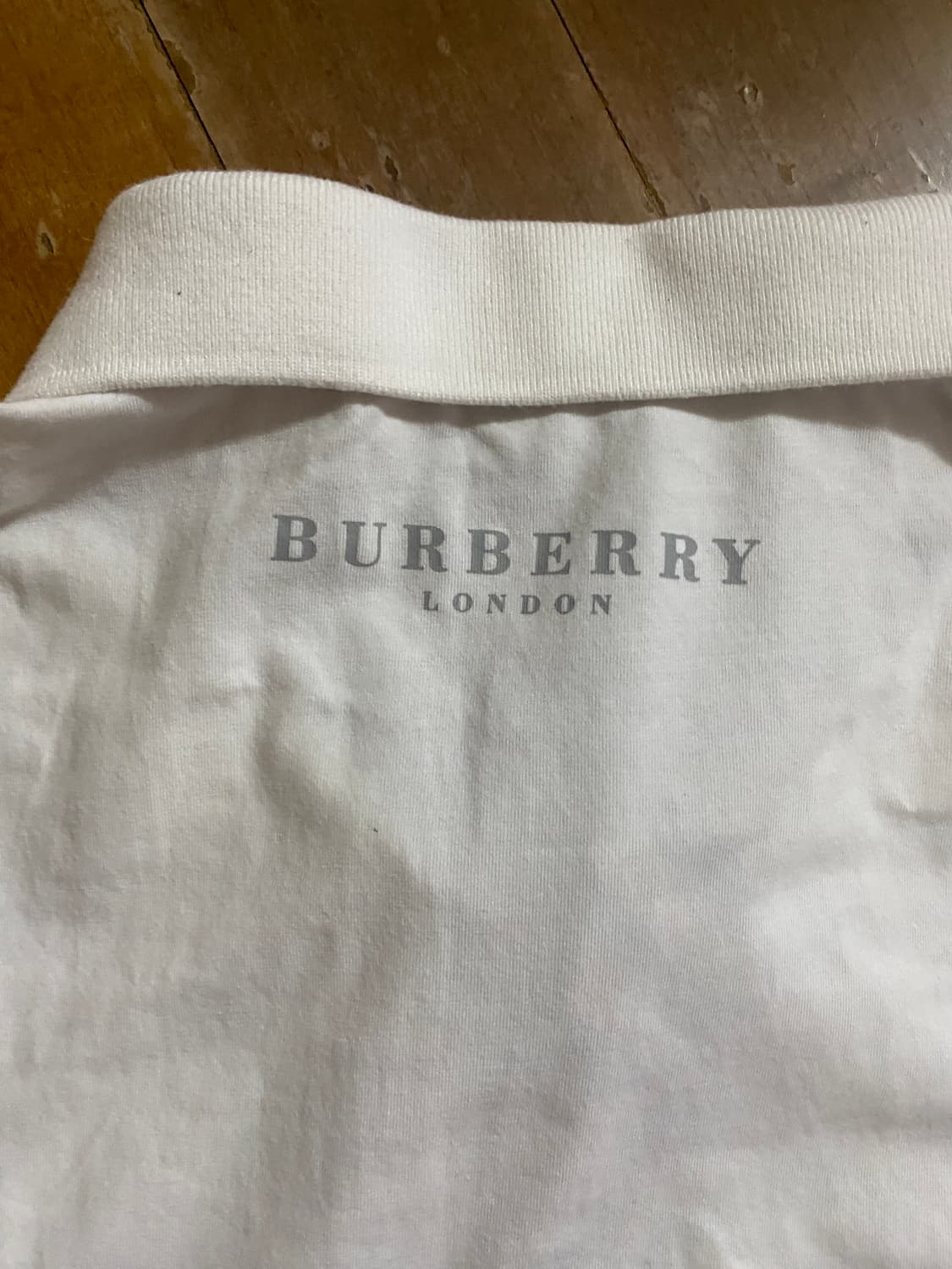 버버리 브릿 화이트 카라티 XL ( 100 ) 상품이미지6