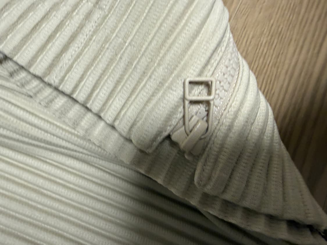 옴므플리세 후드 집업 베이지 3 상품이미지3