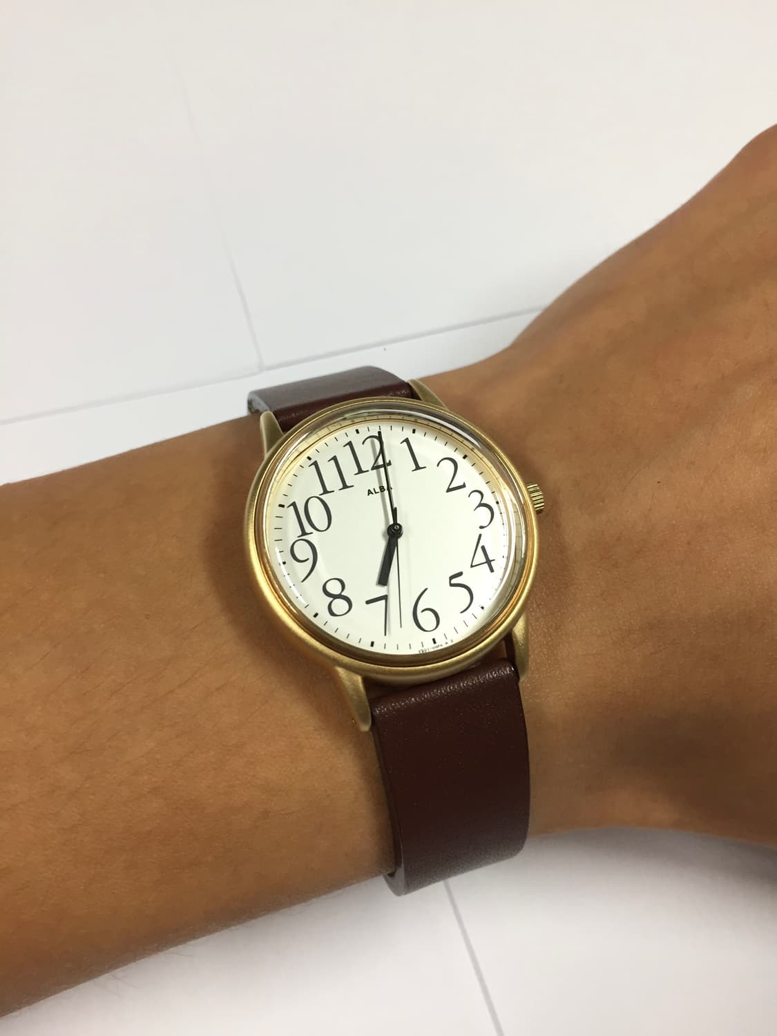 새상품 90s seiko alba arabic quatz gold 상품이미지5