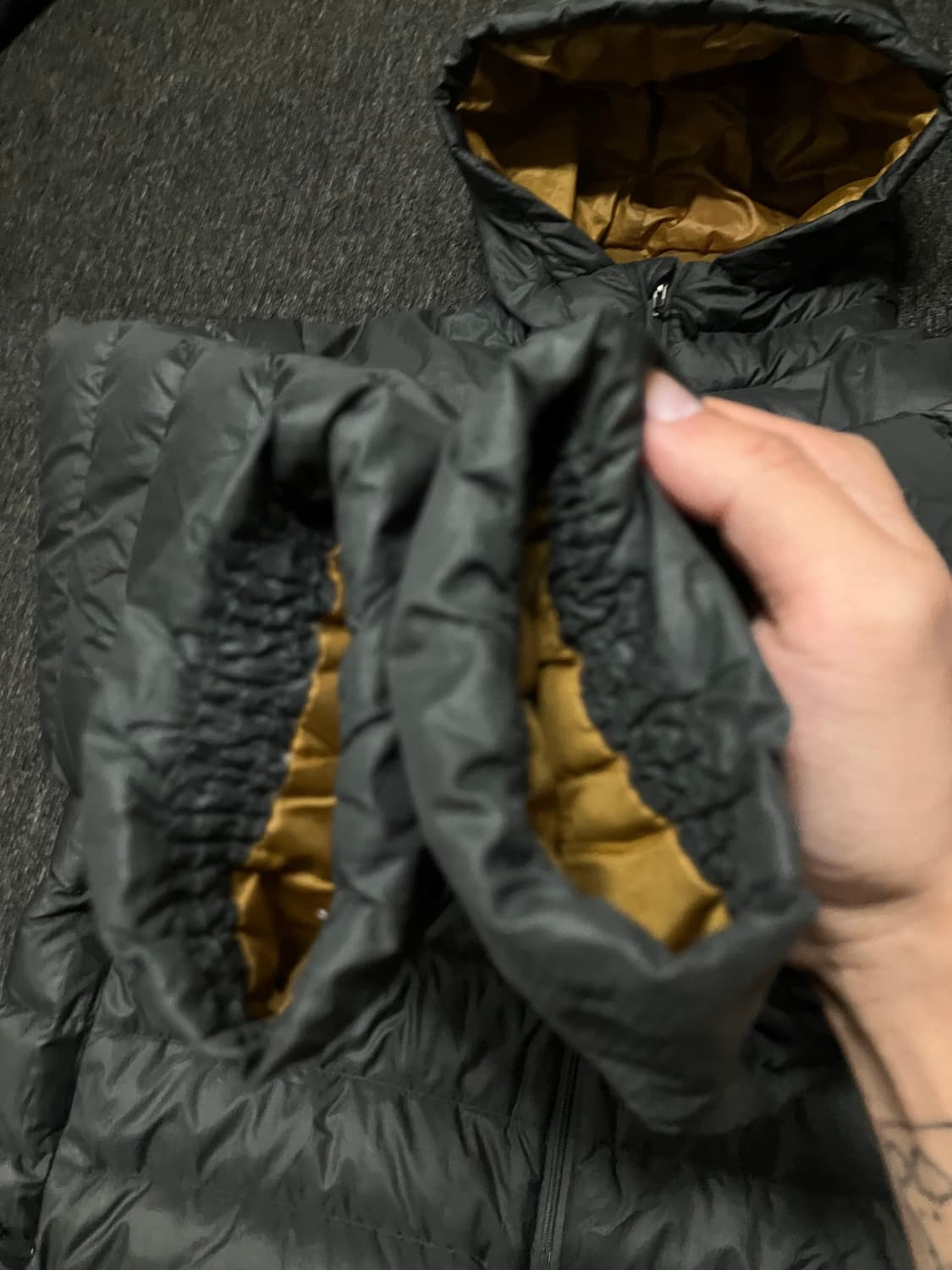 파타고니아 하이로프트 다운 후드 경량패딩자켓 상품이미지4