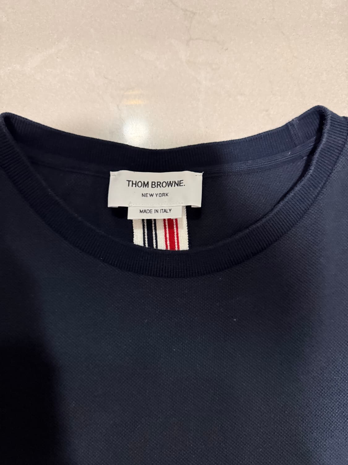 [당일출고,4사이즈] 크림판 정품 톰브라운 백삼선 반팔 상품이미지3