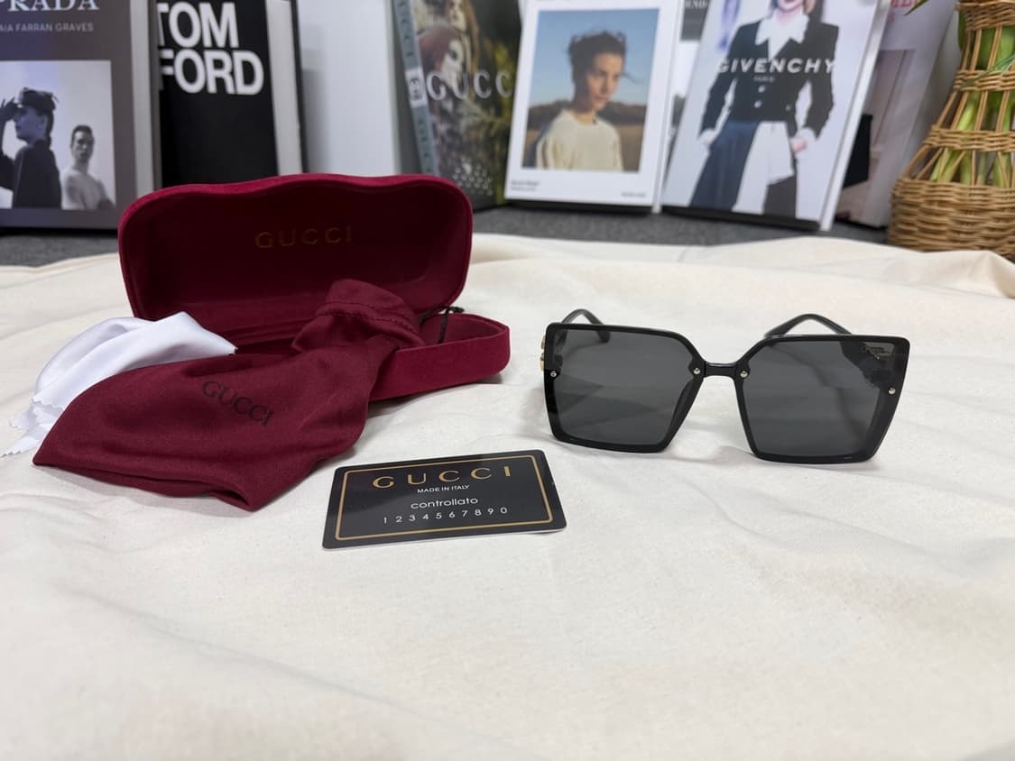 구찌 크리스탈 실버 GG로고 선글라스 상품이미지2