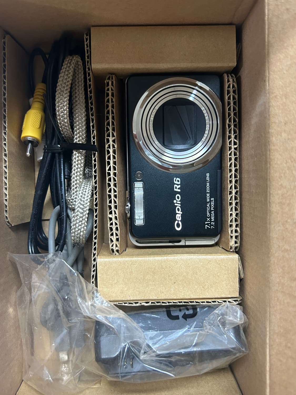 ricoh r6 블랙 박스 상품이미지1