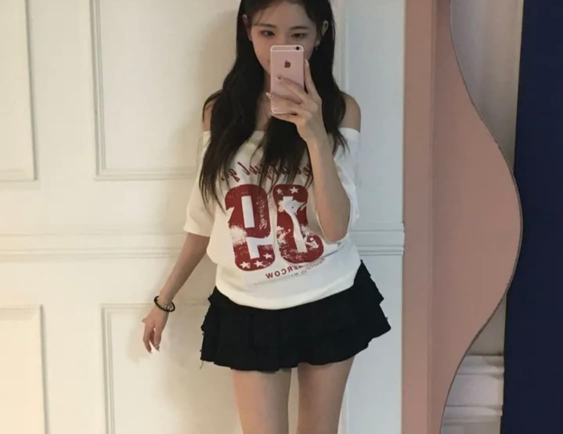 오프숄더 티셔츠 3종 블랙업 상품이미지3