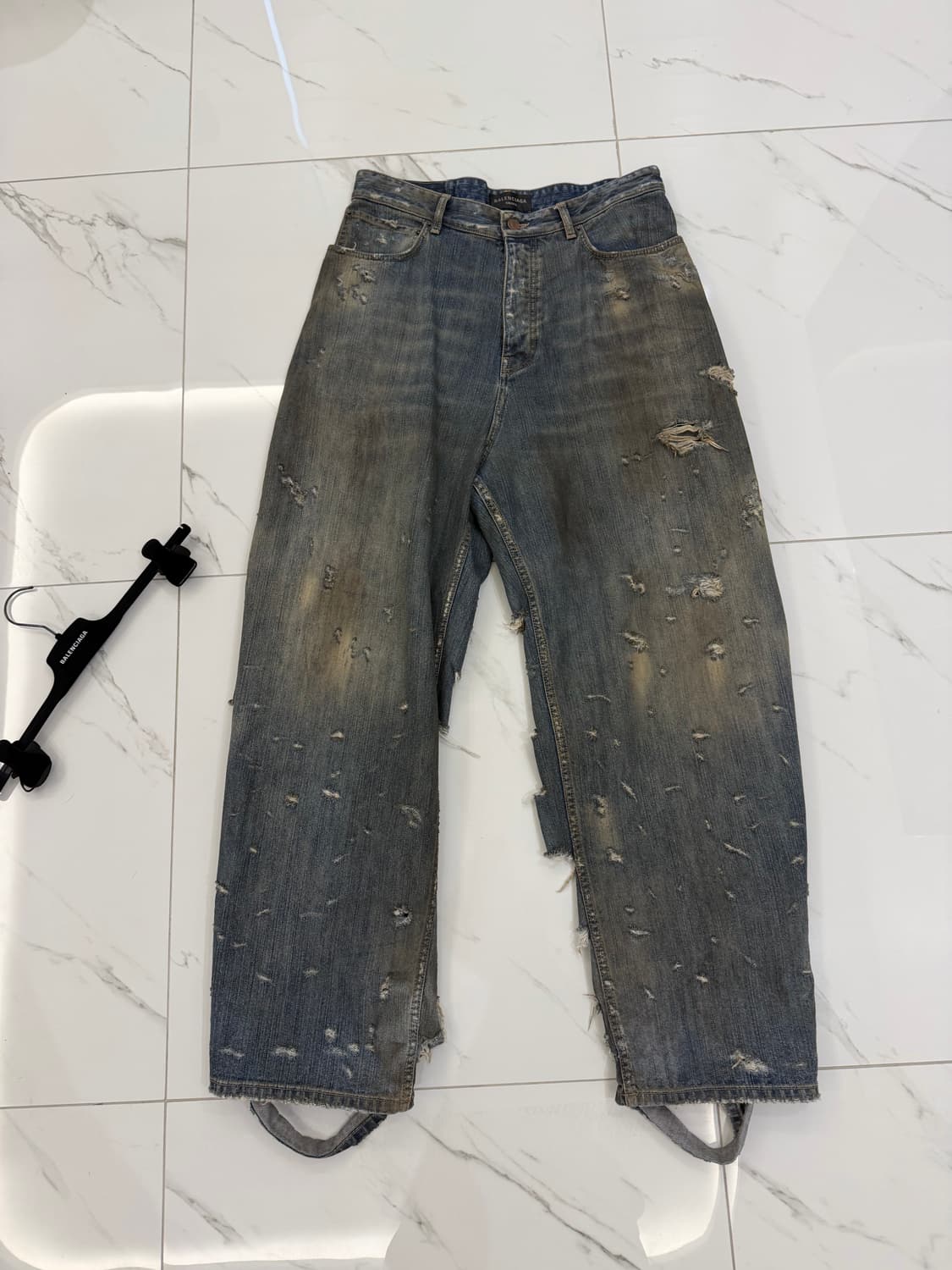 발렌시아가 슈퍼 디스트로이드 배기 데님 팬츠 상품이미지2